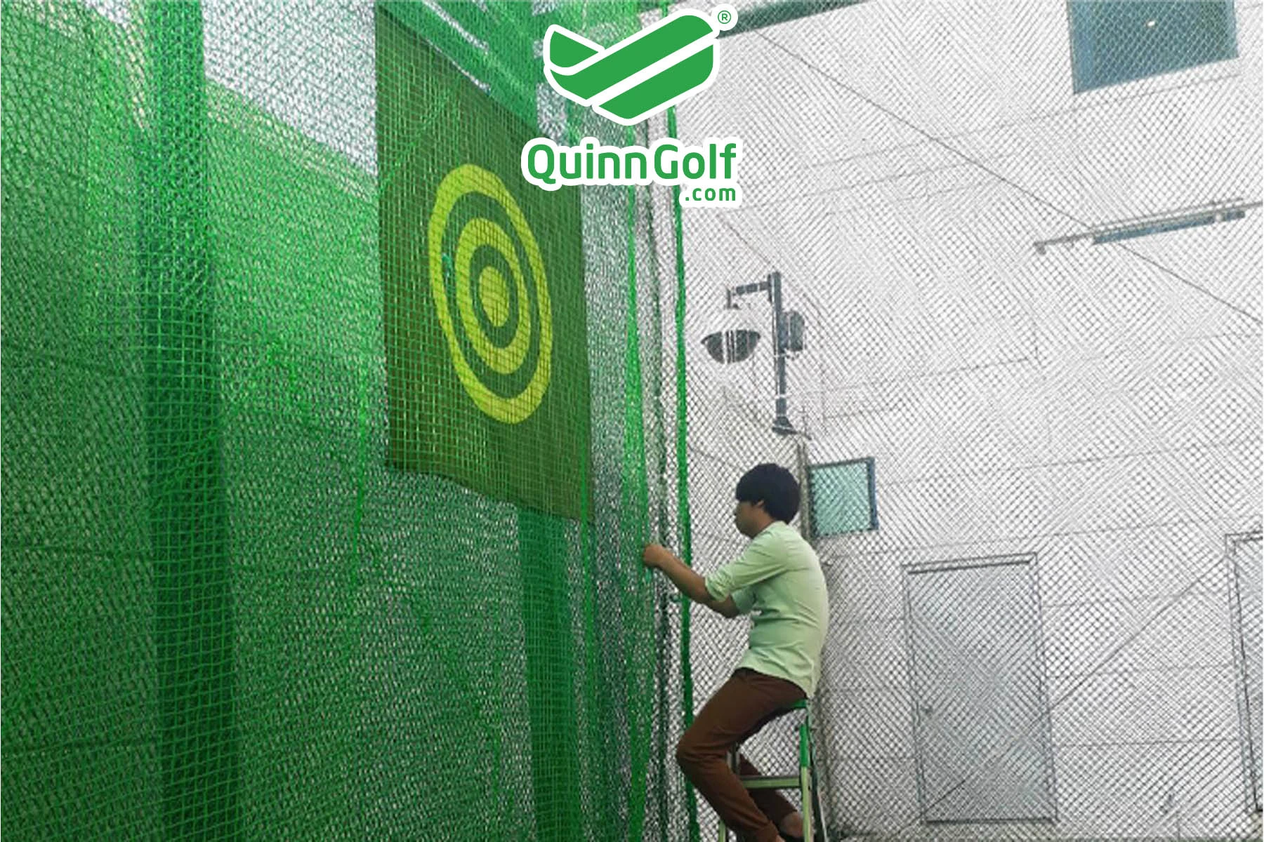 Giăng lưới cho Mini Golf ở khách sạn Deawoo